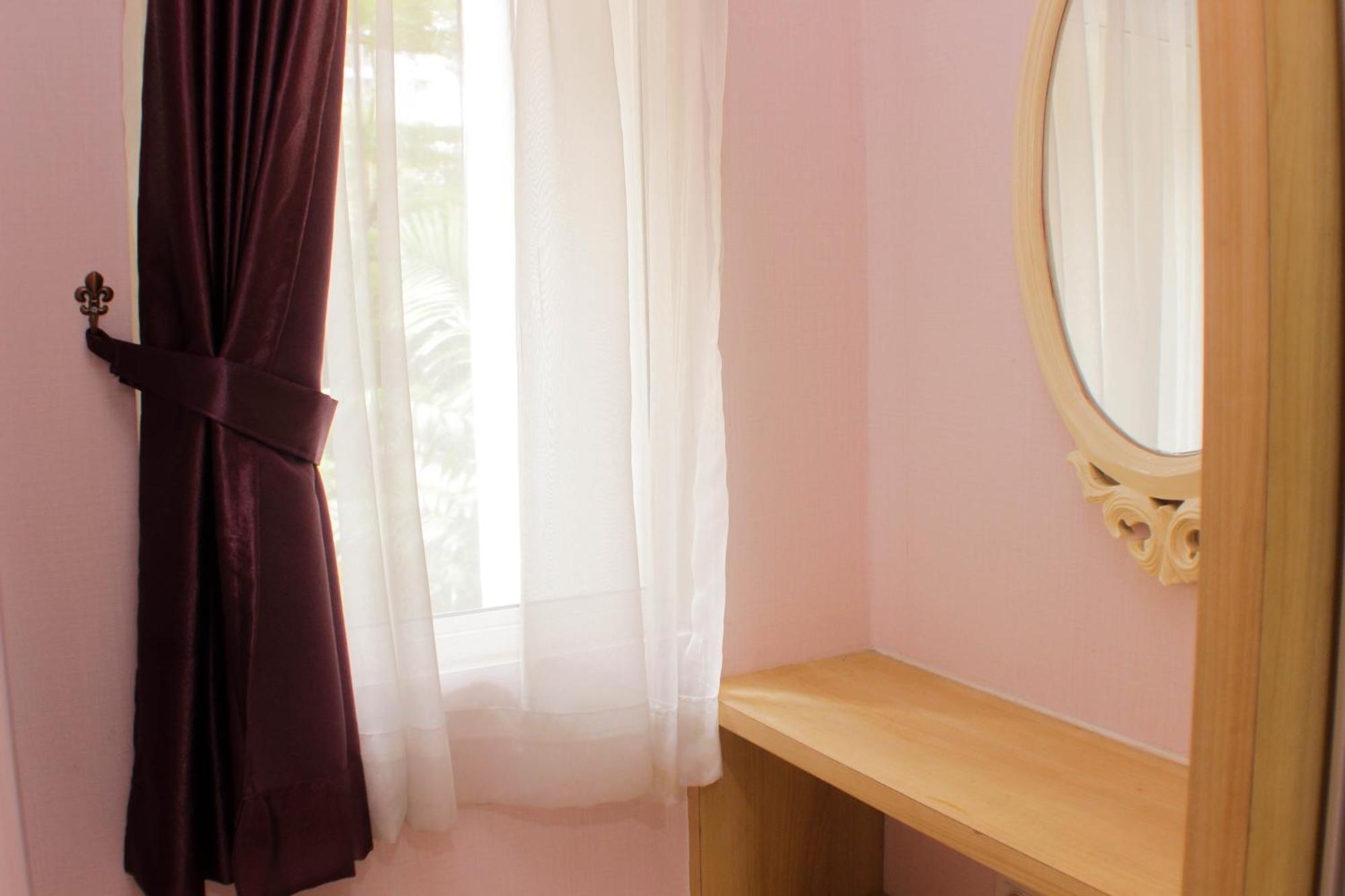 Warm And Homey 2br At Springlake Summarecon By Travelio Apartemen *
